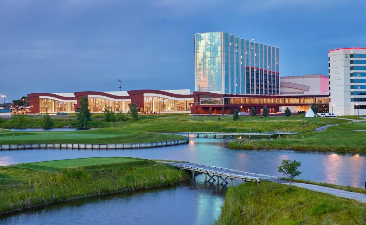 Mystic Lake Casino Hotel Prior Lake Exterior photo